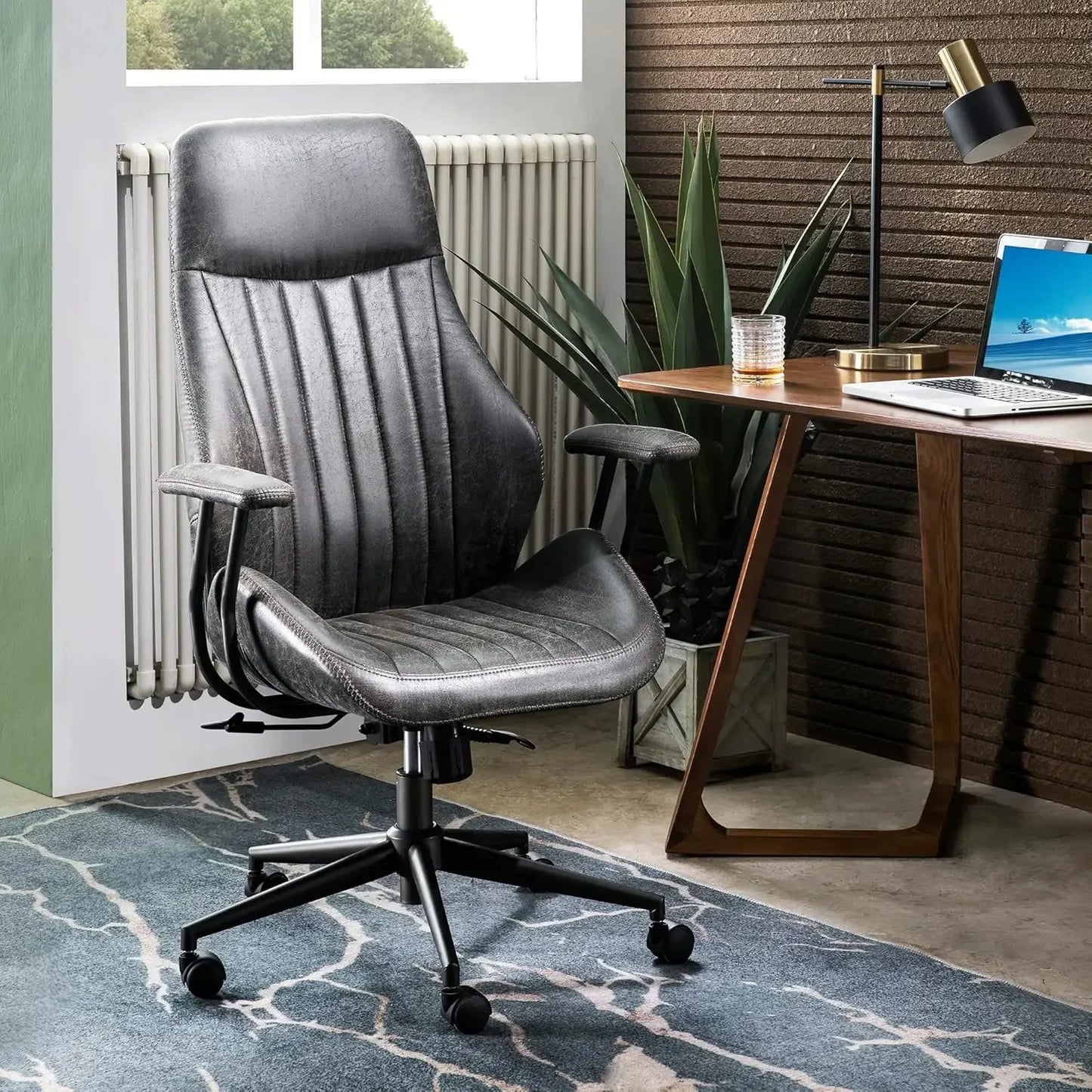 Ergonomic Leather Office Chair – High Back Executive Desk Chair with Lumbar Support